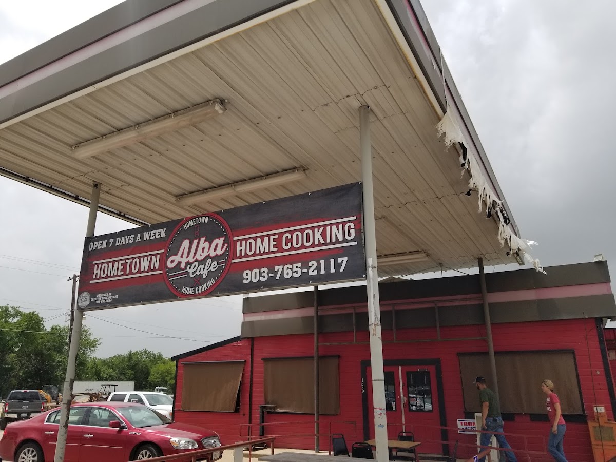 Alba Family Restaurant & Fish House Photos 2